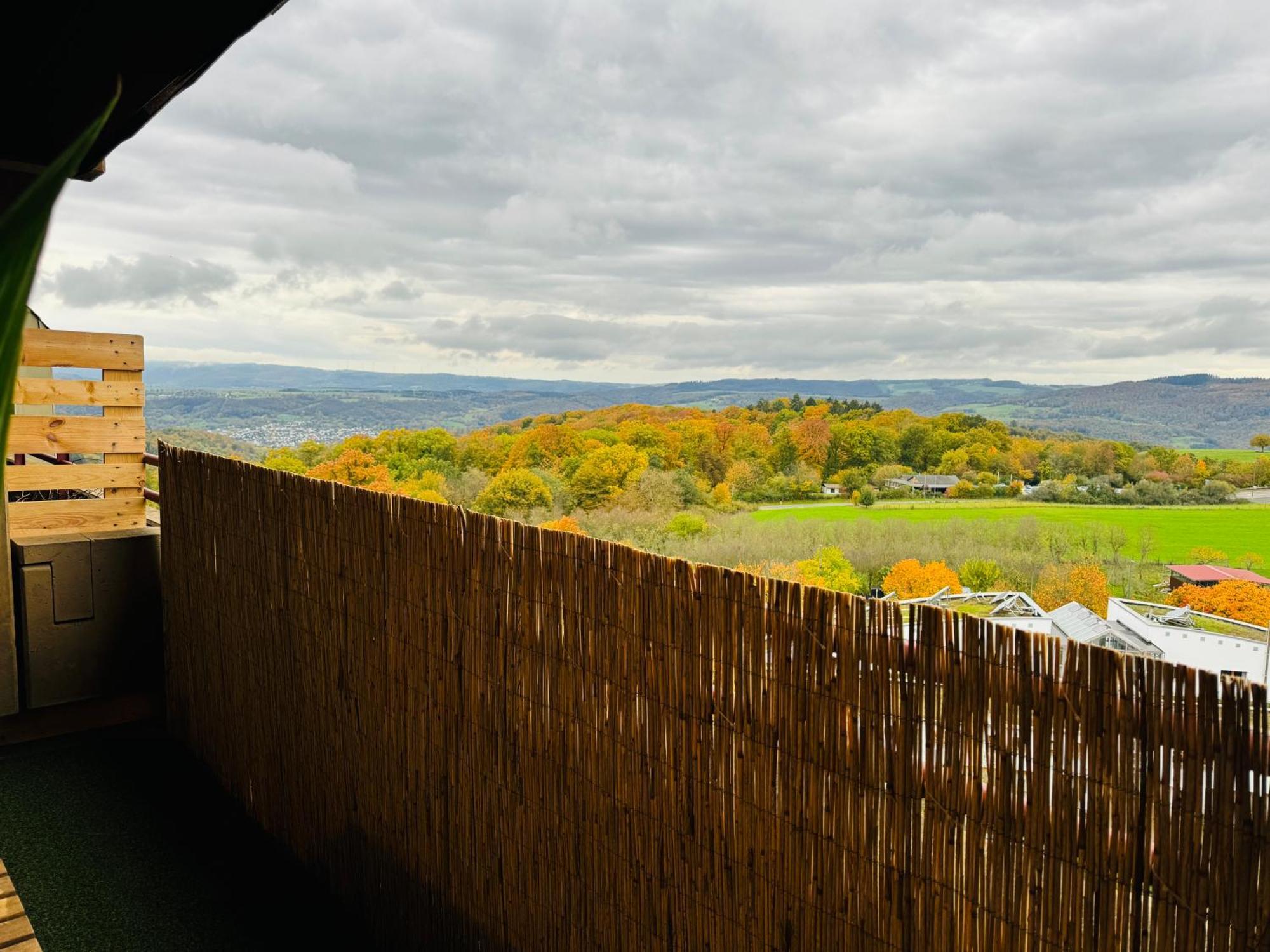 Klassen Stay - Design Studio In 11 Etage - Tolle Aussicht - Sauna, Pool - Netflix Лахщайн Екстериор снимка